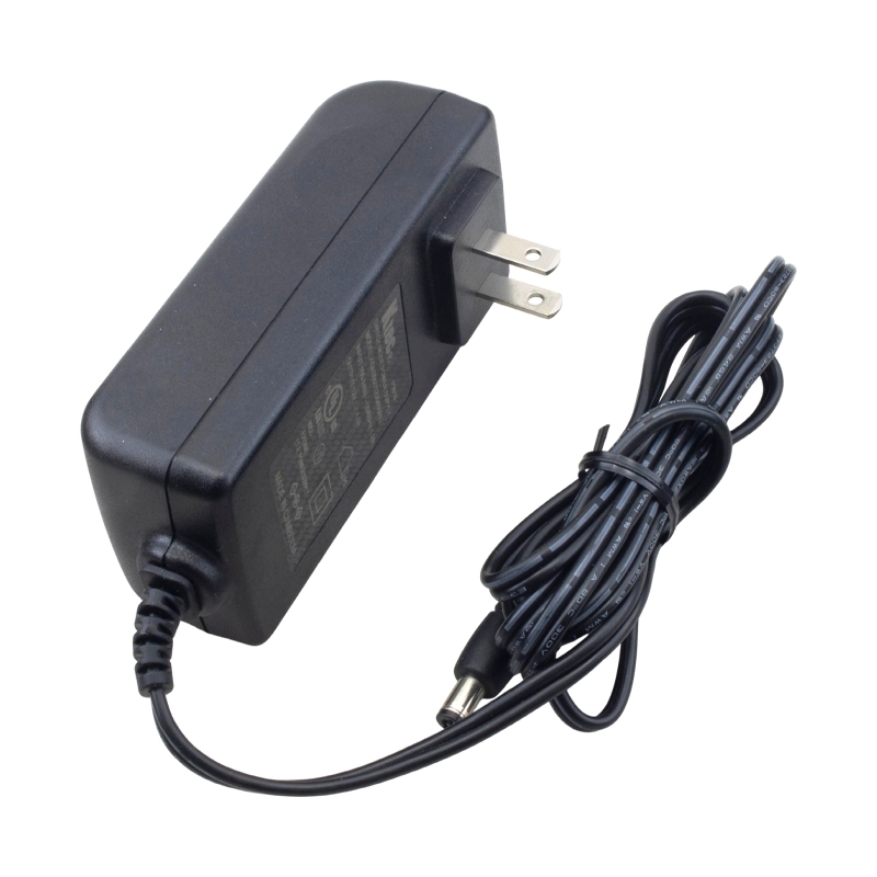 آداپتور 12 ولت 4 آمپر دیواری 12V-4A میکس مرغوب