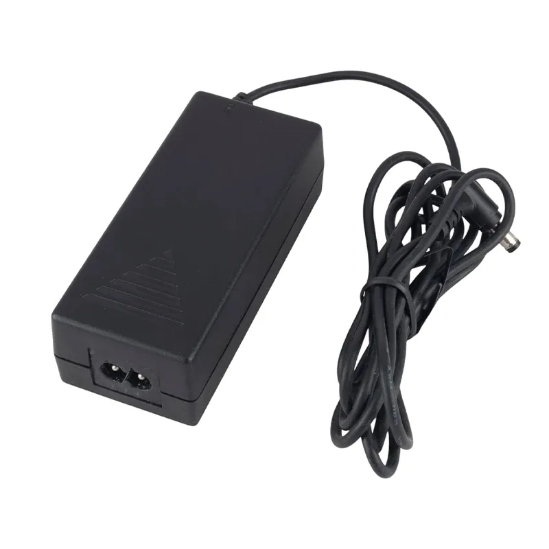 آداپتور 12 ولت 3 آمپر بین راهی 12V-3A مارک DVE