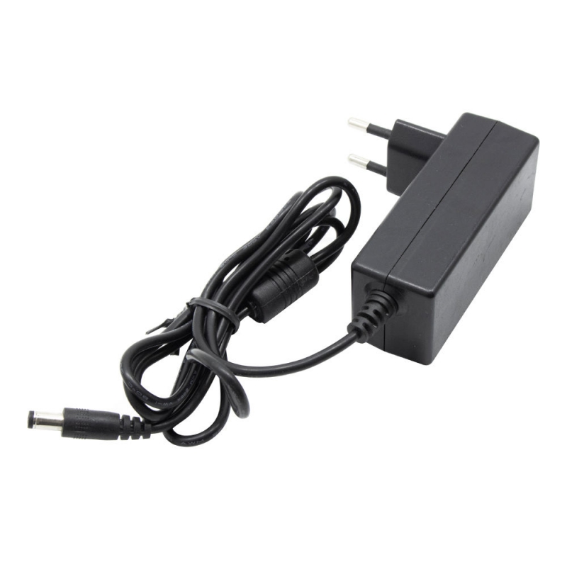 آداپتور 12 ولت 2 آمپر دیواری 12V-2A میکس مرغوب